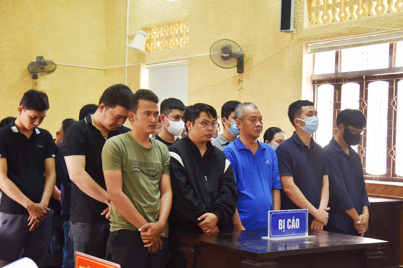 Tuyên án 20 bị cáo tổ chức đánh bạc và đánh bạc ở Campuchia