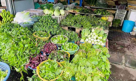 Rau xanh “leo thang” tại các chợ phía Tây Hải Phòng. Ảnh: Mai Hương