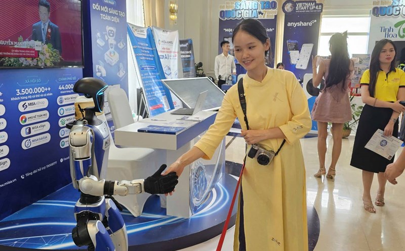 Space to introduce science and technology products at the 7th National Creative Startup Forum - Quang Ninh 2025. Photo: Doan Hung