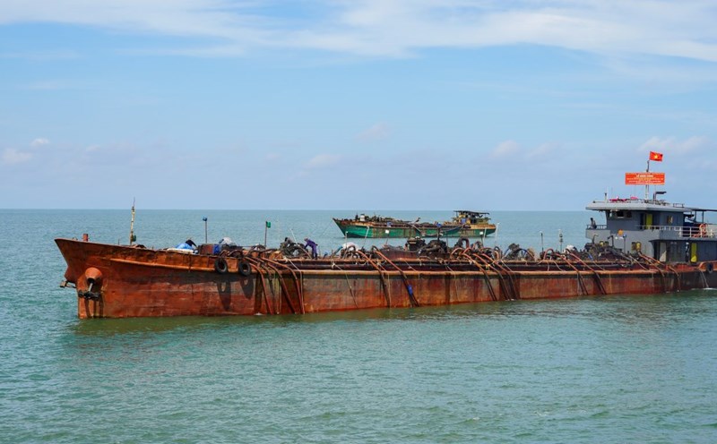 Exploiting sea sand in sub-area B1.1 of sea area B1 of Soc Trang province to supply to the Can Tho - Hau Giang - Ca Mau Expressway Construction Project in June 2024. Photo: Phuong Anh.