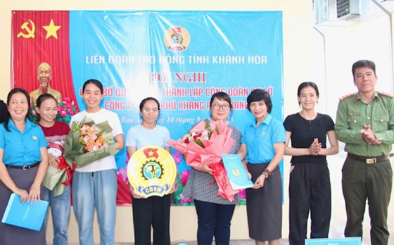 Khánh Hòa thành lập công đoàn cơ sở ở doanh nghiệp may có đông lao động