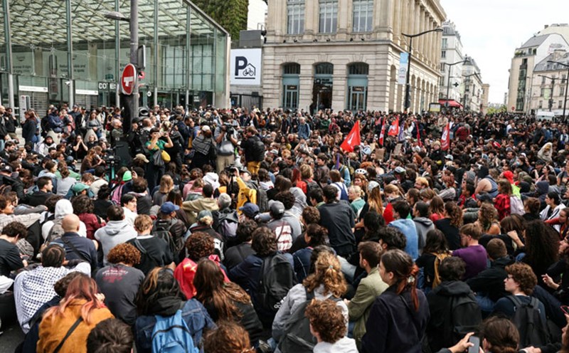protests in front of Gare du Nord train station in Paris (France), September 10, 2025. Photo: AFP
