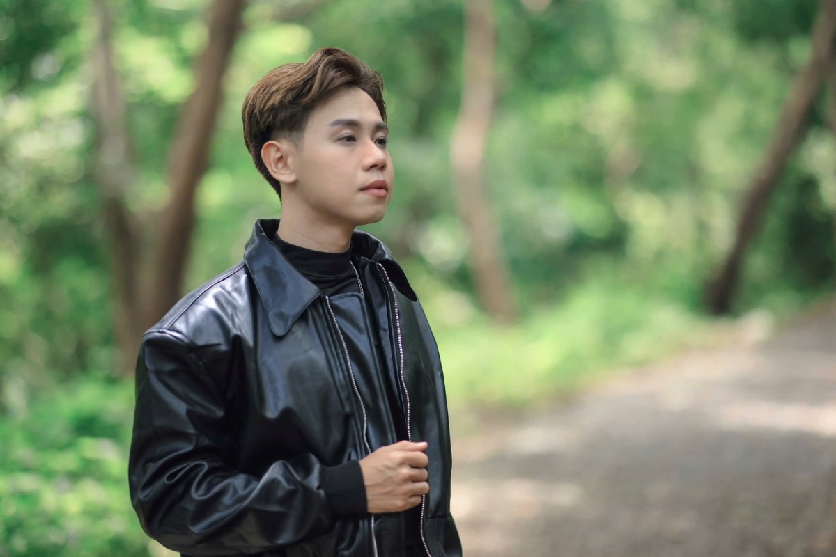 Ca si. Anh: NVCC