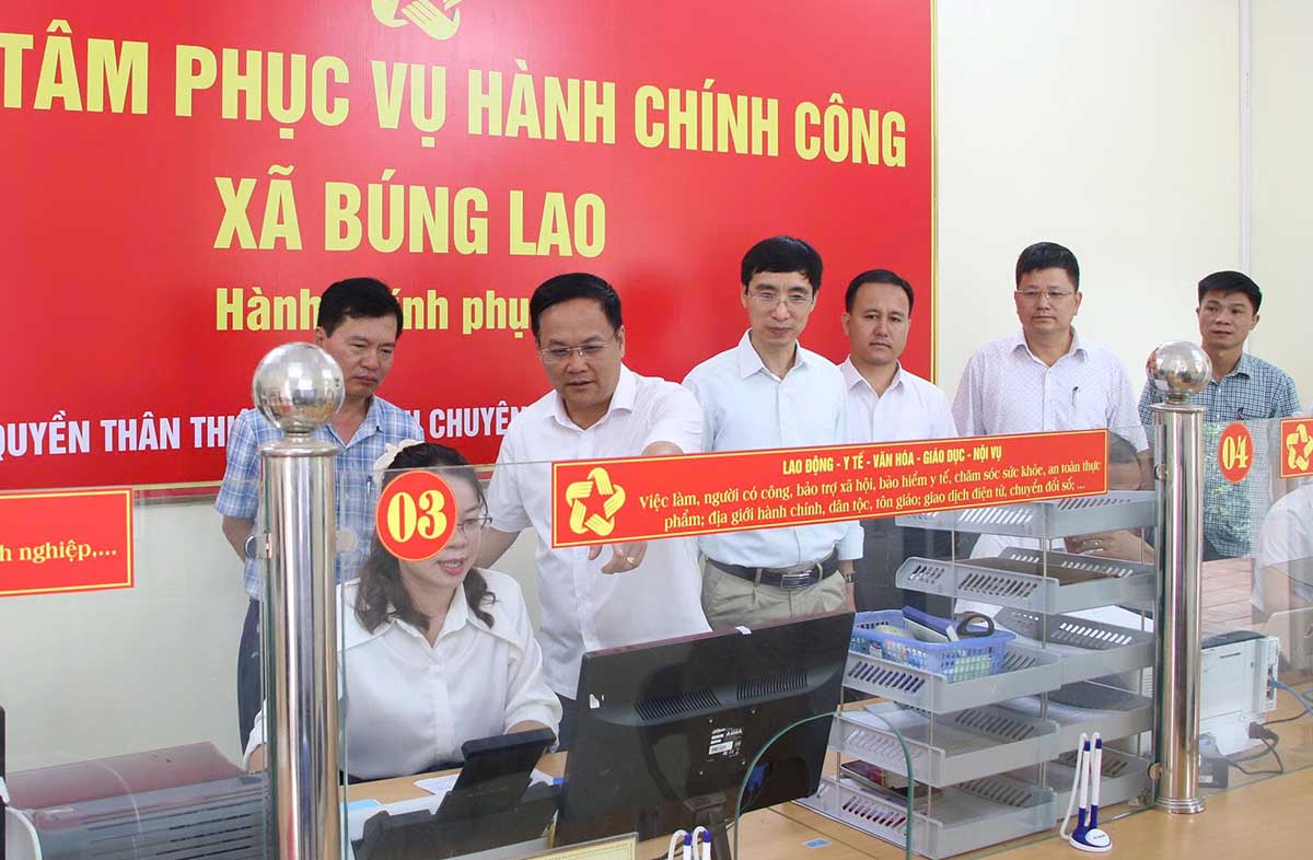 Doan cong tac kiem tra hoat dong cua Trung tam 