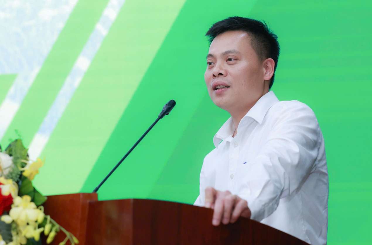 PGS. TS. Dang Tran Tho - Conferencier principal - Directeur de l'Institut de technologie de l'energie (Universite polytechnique de Hanoï). Photo : Hai Nguyen