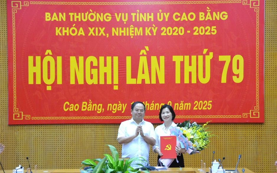Phó Chủ tịch Thường trực UBND tỉnh Cao Bằng nghỉ công tác