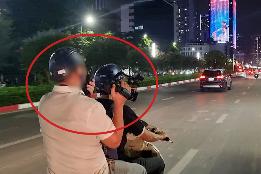 ハノイ交通警察パトロール、一連のトラック、ホーンの録音と取り扱い