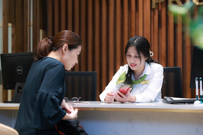 Le secteur bancaire est identifie comme l'une des forces pionnieres de l'ere financiere numerique. Photo : Hai Nguyen