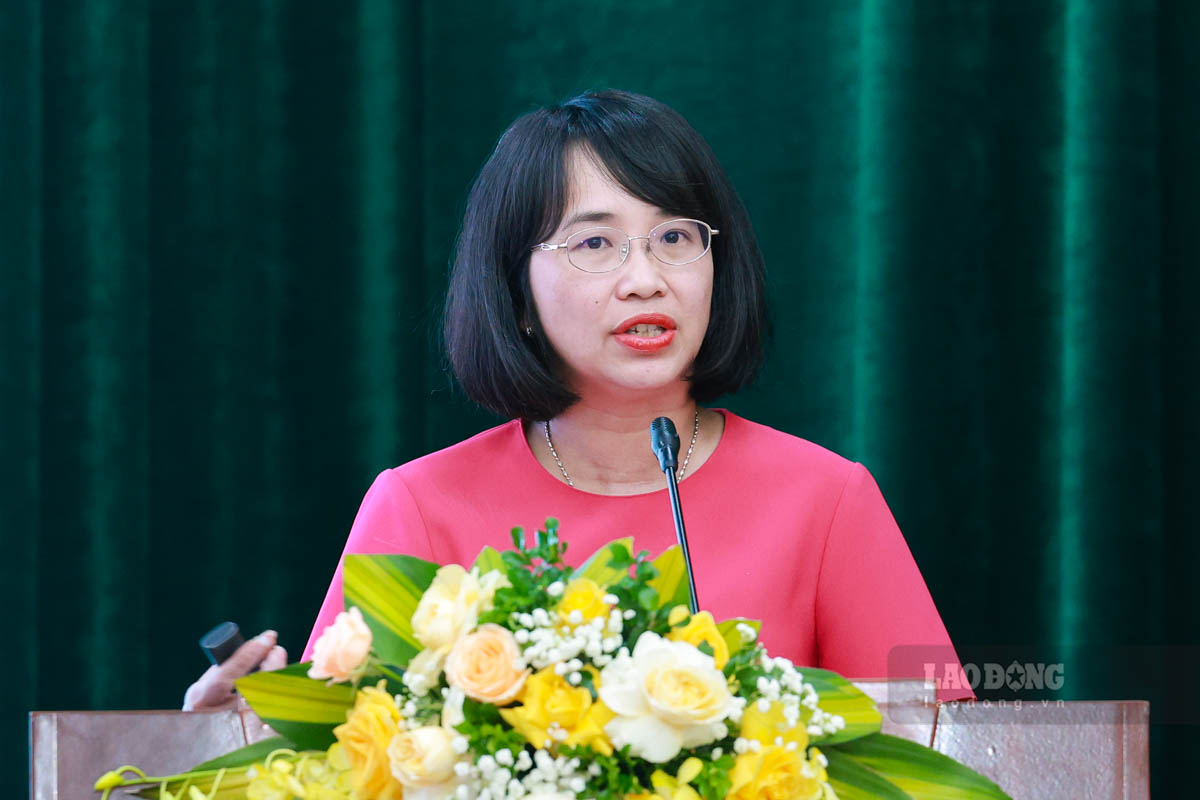 PGS.TS Pham Thi Hoang Anh - Pho Phu trach BGD (Hoc vien Ngan hang). Anh: Hai Nguyen