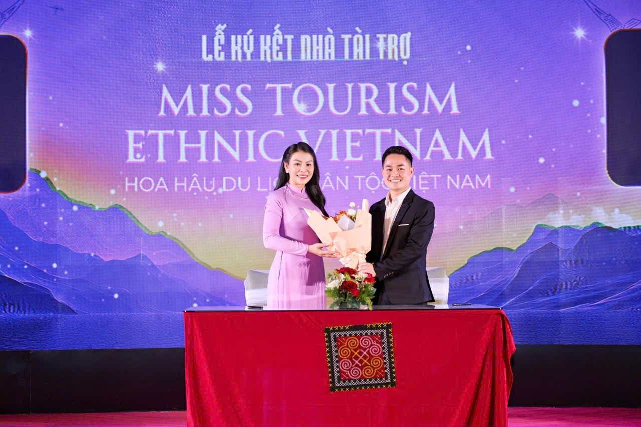 Ba Dam Huong Thuy - Truong BTC ky vong cuoc thi se gop phan phat trien, quang ba du lich Tay Bac. Anh: Nhan vat cung cap