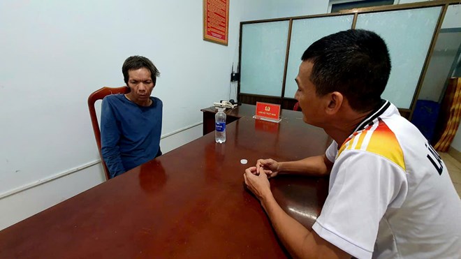 Bực tức vì bị chụp ảnh, đối tượng nhặt ve chai dùng đá đánh người tử vong