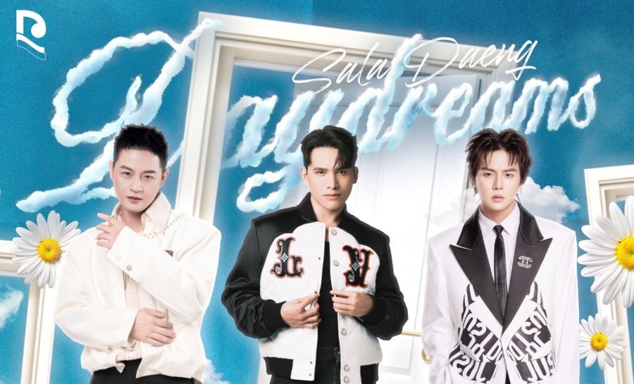 탄 듀이(Thanh Duy)  티엔(Quoc Thien) 듀이 칸(Duy Khanh)은 관객에게 감사를 표하는 개인 콘서트를 열었습니다. 사진: RFIY