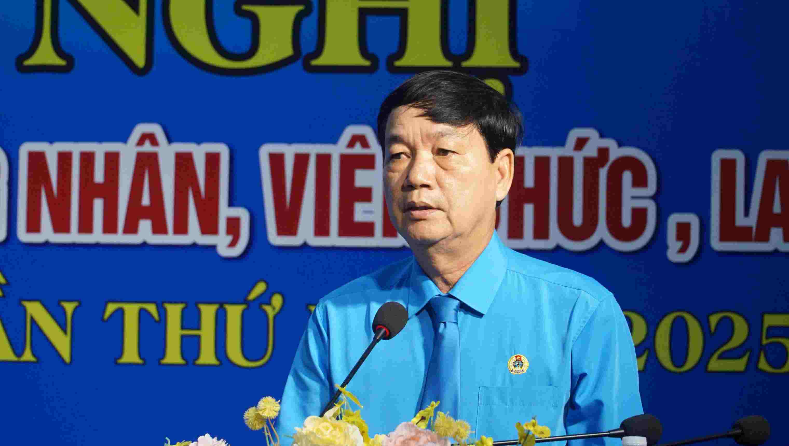 Dong chi Bao Thanh Hoang, Chu tich CD, Pho hieu truong Truong Cao dang Y te Ca Mauphat bieu tham luan. Anh: Nhat Ho