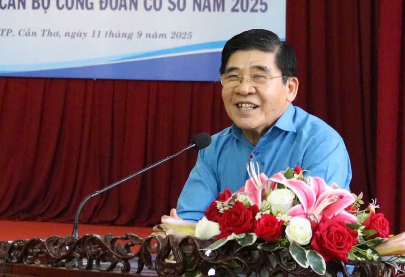 Dai dien CDCS phat bieu dong gop y kien tai hoi nghi. Anh: Van Nhanh