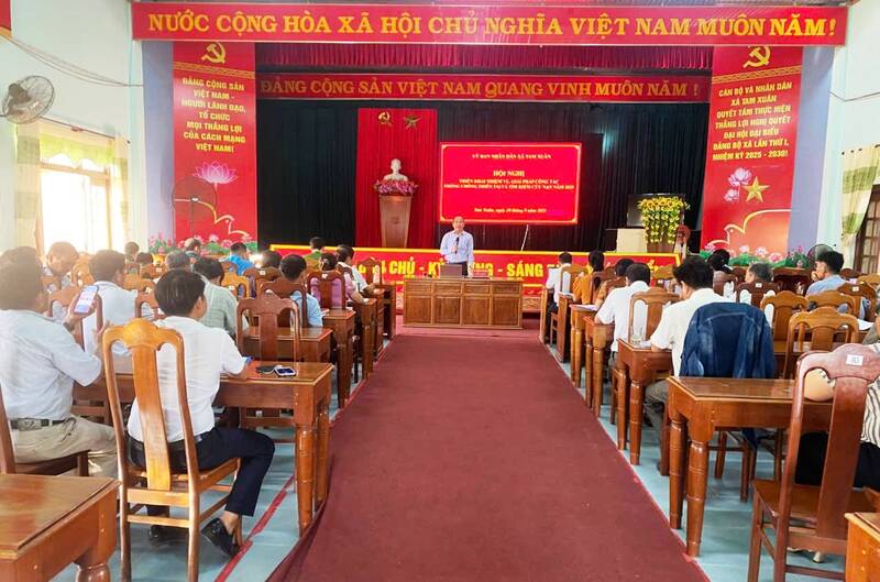 The People's Committee of Tam Xuan commune (Da Nang) has just held a conference to deploy tasks and solutions for natural disaster prevention and search and rescue in 2025. Photo: Da Nang City People's Committee