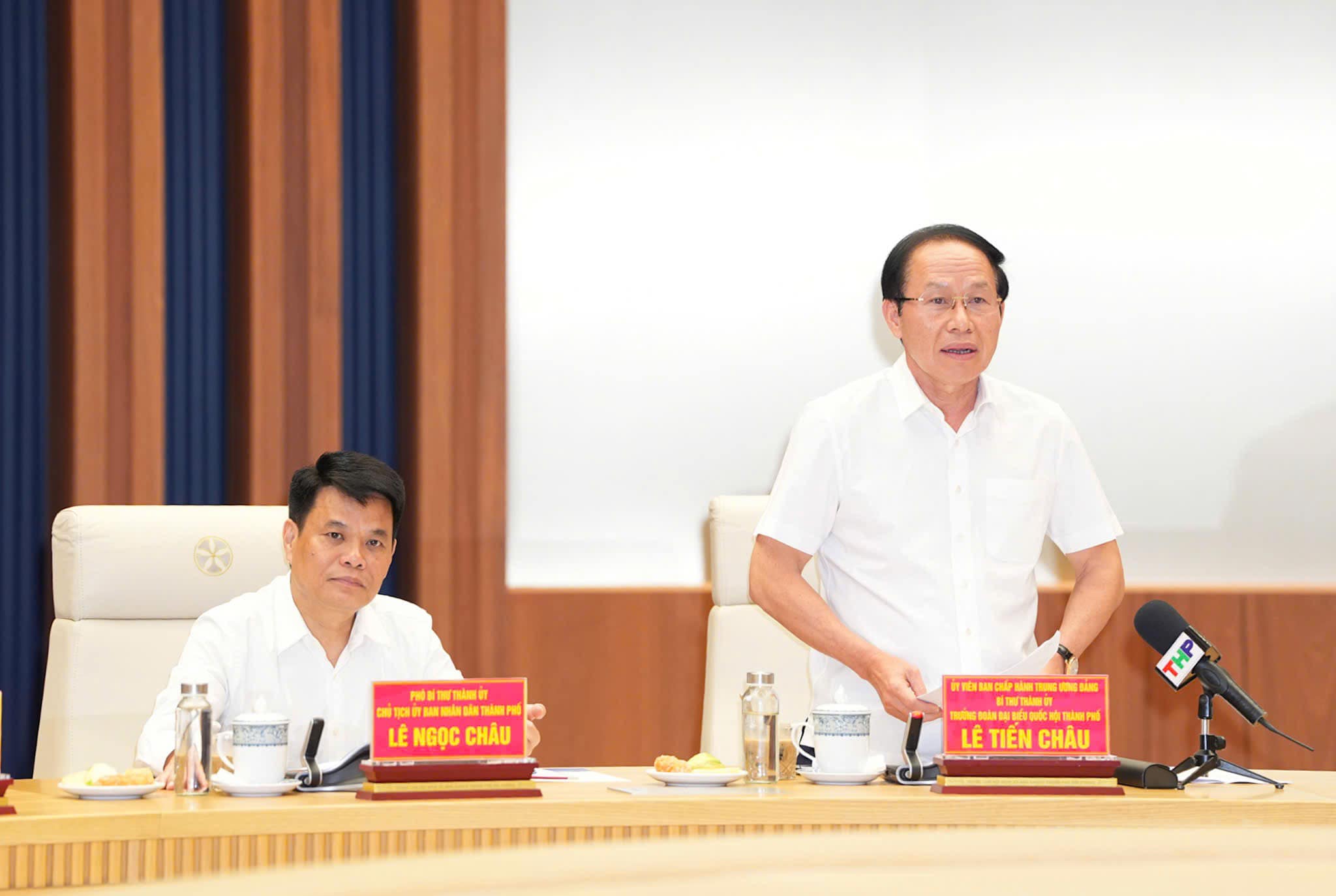 Lanh dao TP Hai Phong phat bieu tai buoi lam viec. Ảnh: Cong TTDT Hai Phong