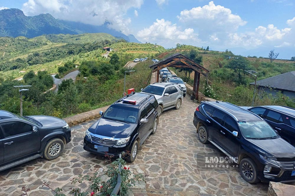 Lao Cai province strictly prohibits the use of official vehicles for personal purposes. Photo: Dinh Dai