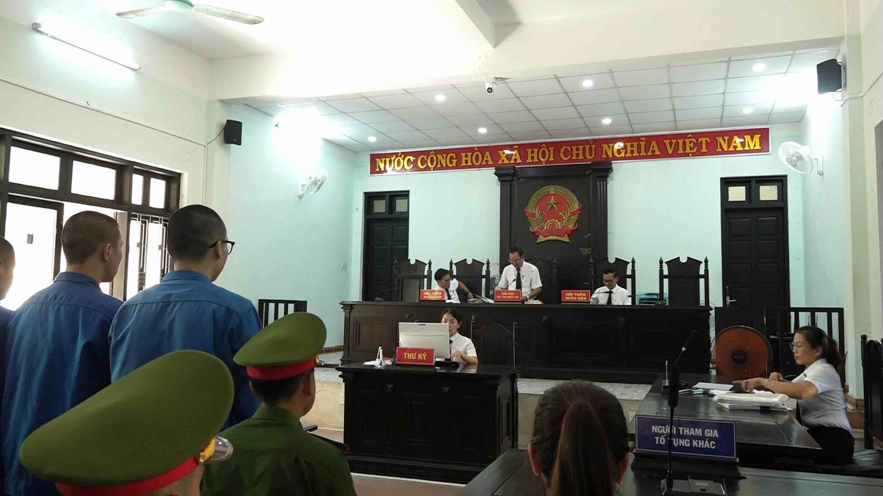 A group of teenagers used drugs in a bar in Hue and then went to prison. Photo: Ngoc Minh