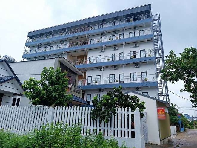 A boarding house in Hanoi is equipped with a second escape route. Photo: Thu Giang