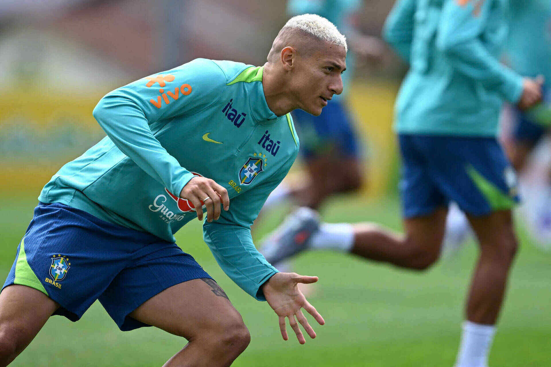 리찰리슨은 현재 브라질에서 가장 경험이 풍부한 중앙 공격수입니다. 사진: AFP