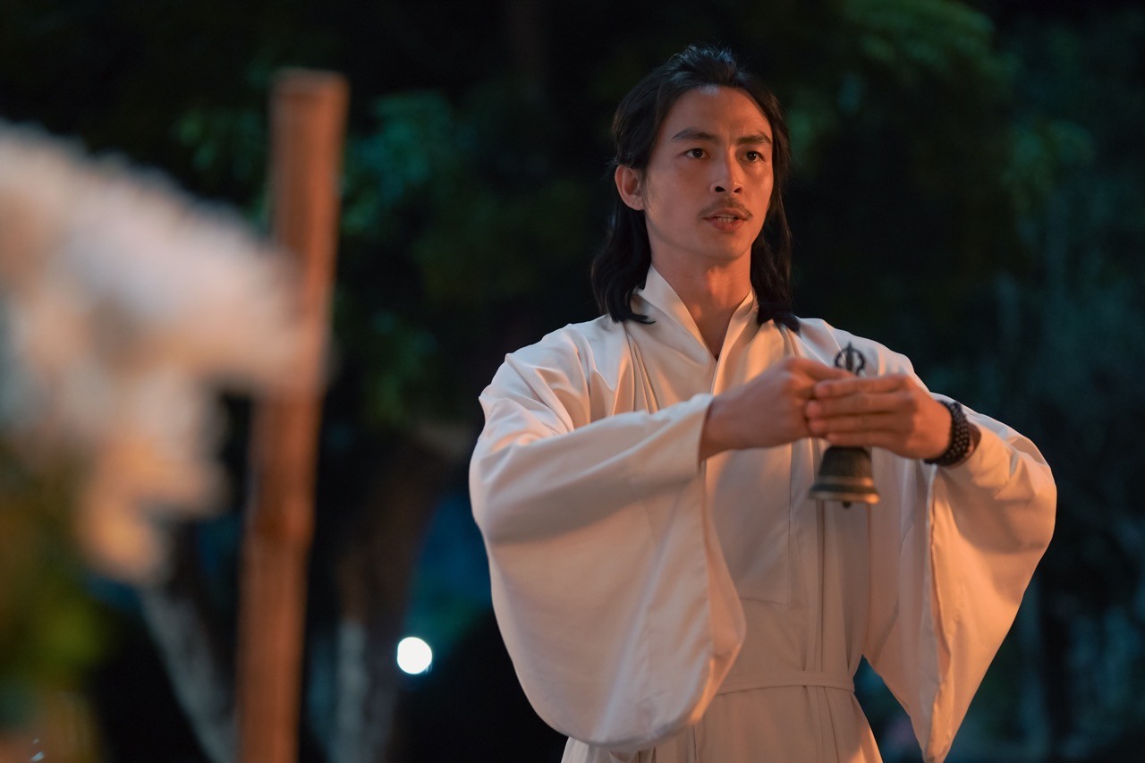 Lanh Thanh returns to the big screen with The sets of selling bridesmaids. Photo: Film crew