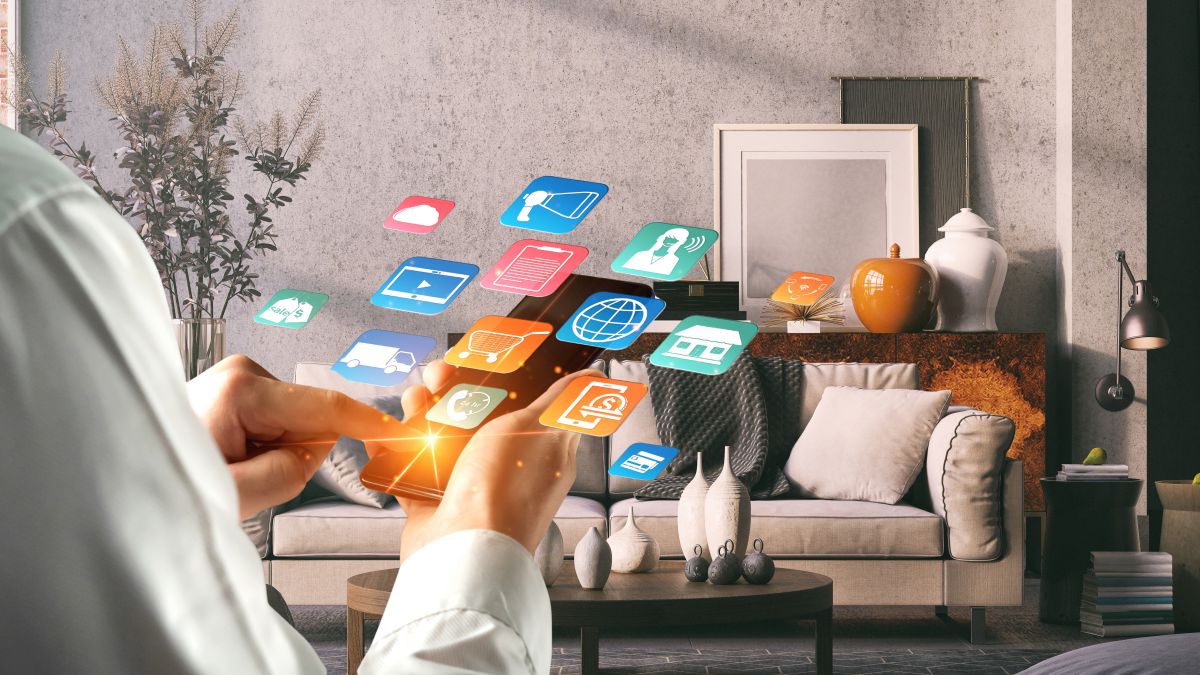 Con el desarrollo de la tecnologia las casas inteligentes se estan convirtiendo gradualmente en un asistente eficaz para las personas en la vida familiar. Grafico: Anh Vu