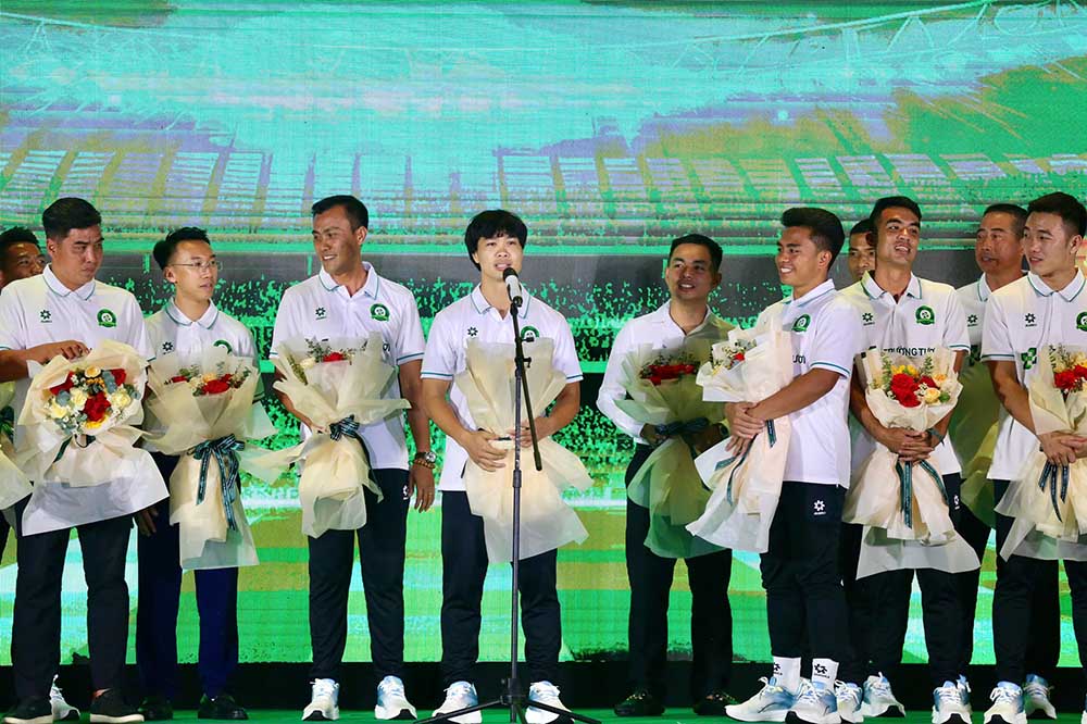Doi truong Nguyen Cong Phuong phat bieu tai le xuat quan cua Truong Tuoi Dong Nai hom 9.9. Anh: Thanh Vu