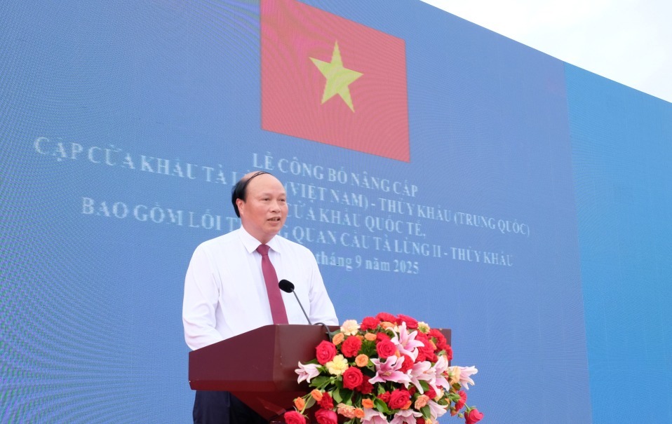 Pho Chu tich UBND tinh Cao Bang Hoang Van Thach phat bieu tai buoi le. Anh: La Nga