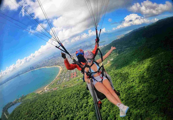 Da Nang tightens adventure tourism, may suspend unsafe facilities. Photo: Flaying Fun