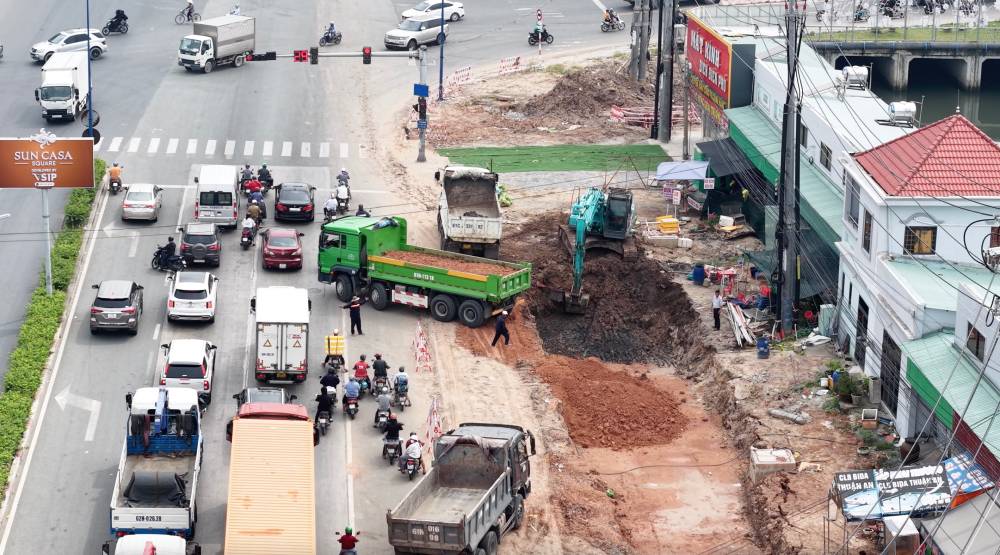 National Highway 13 expansion, expected to relieve pressure at the Northeast gateway of Ho Chi Minh City