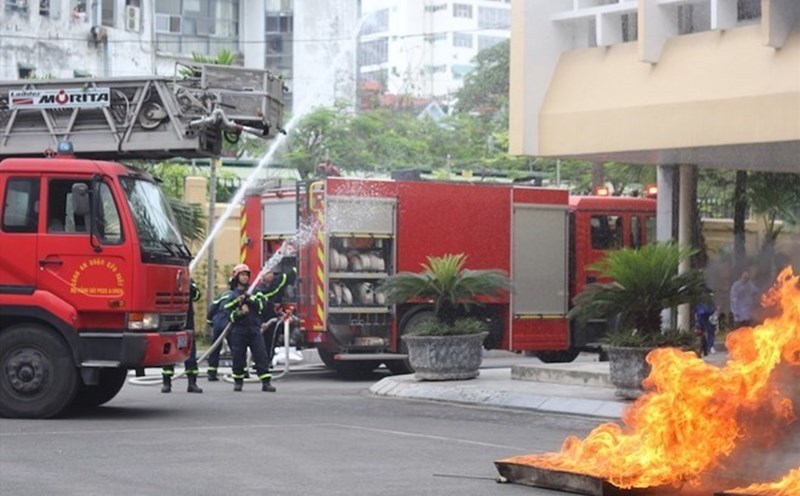 The Fire Prevention and Fighting University extends the time for admission to university level for civil training in both work and study forms. Photo: Luong Hanh