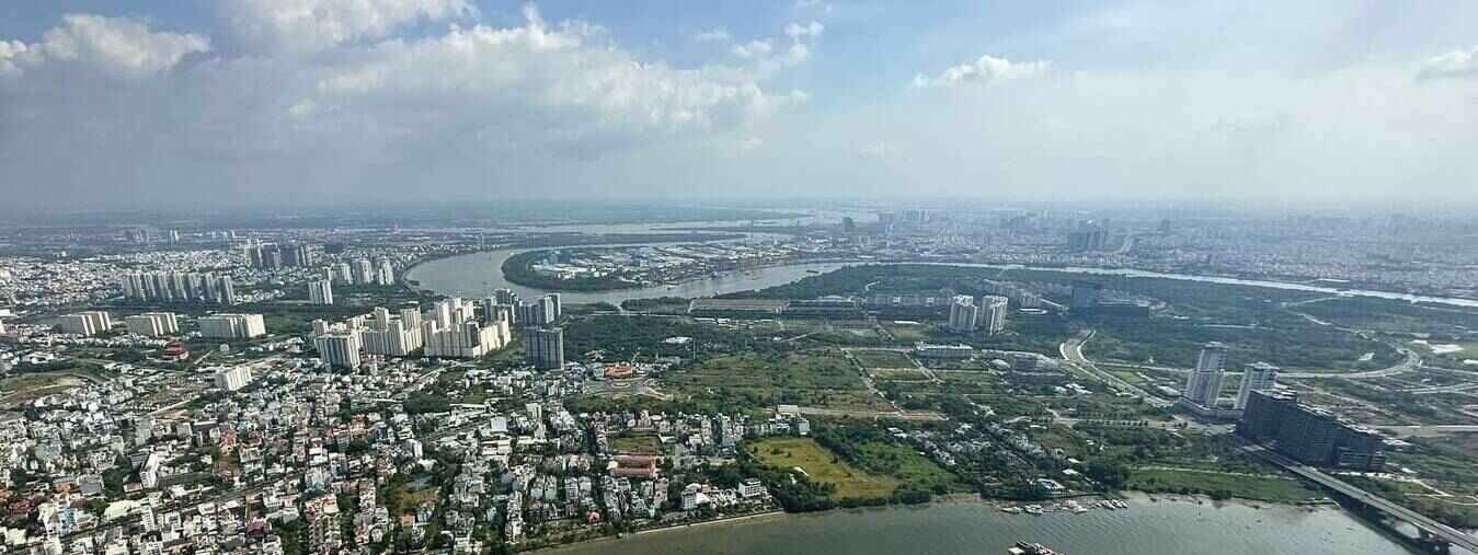 People who need to separate plots at the same time as converting the purpose to residential land are facing difficulties due to the high land use fee. Photo: Bao Chuong