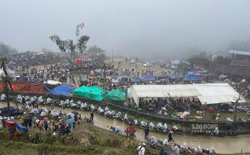 Weather forecast for tomorrow, September 13, scattered thunderstorms across the country. Photo: Dinh Dai