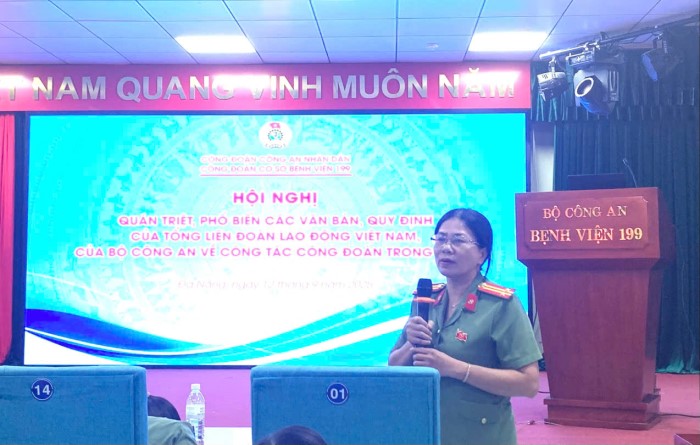 Conferencia para la comprension y difusion de los documentos de la Confederacion General del Trabajo de Vietnam. Foto: Song Han