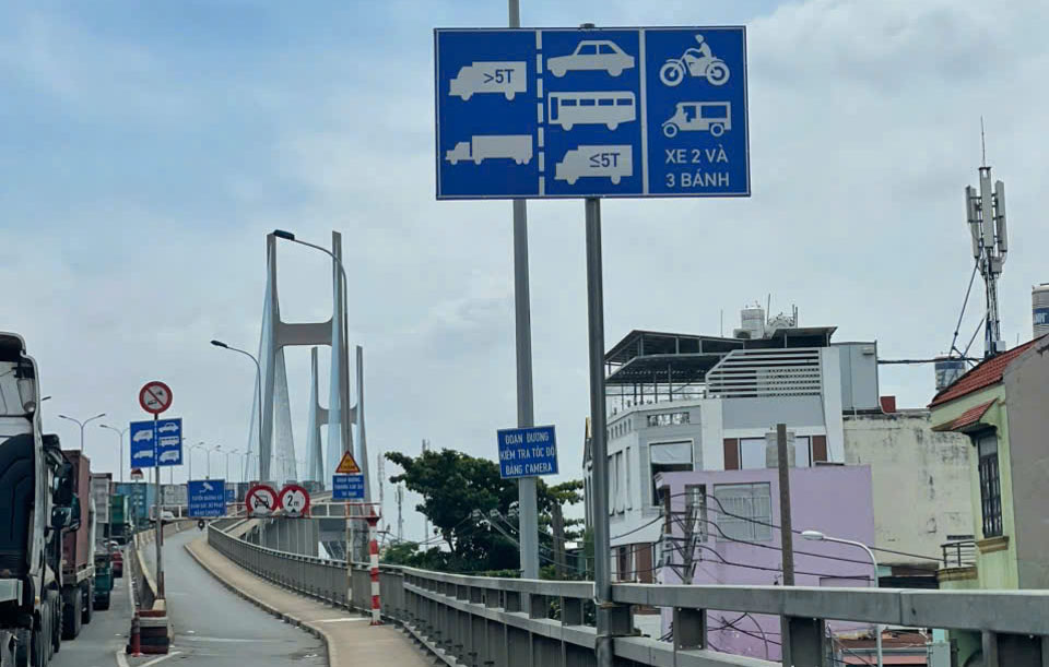 本日(9月1日)から、Vo Chi Cong通り(Phu My橋から My Thuy交差点まで、Cat Lai区、ホーチミン市)の交通整理が開始されます。写真:PC08