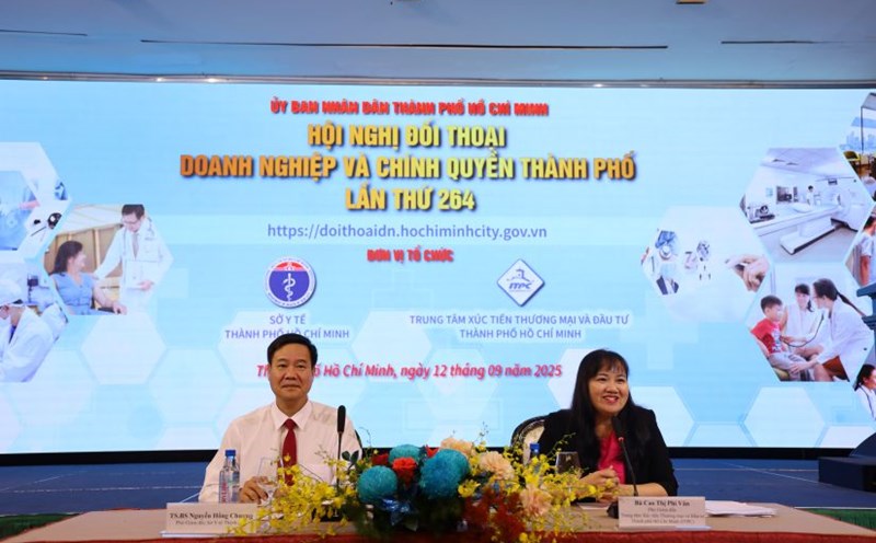 The Ho Chi Minh City Department of Health directly dialogues with medical enterprises in the area. Photo: Nguyen Ly