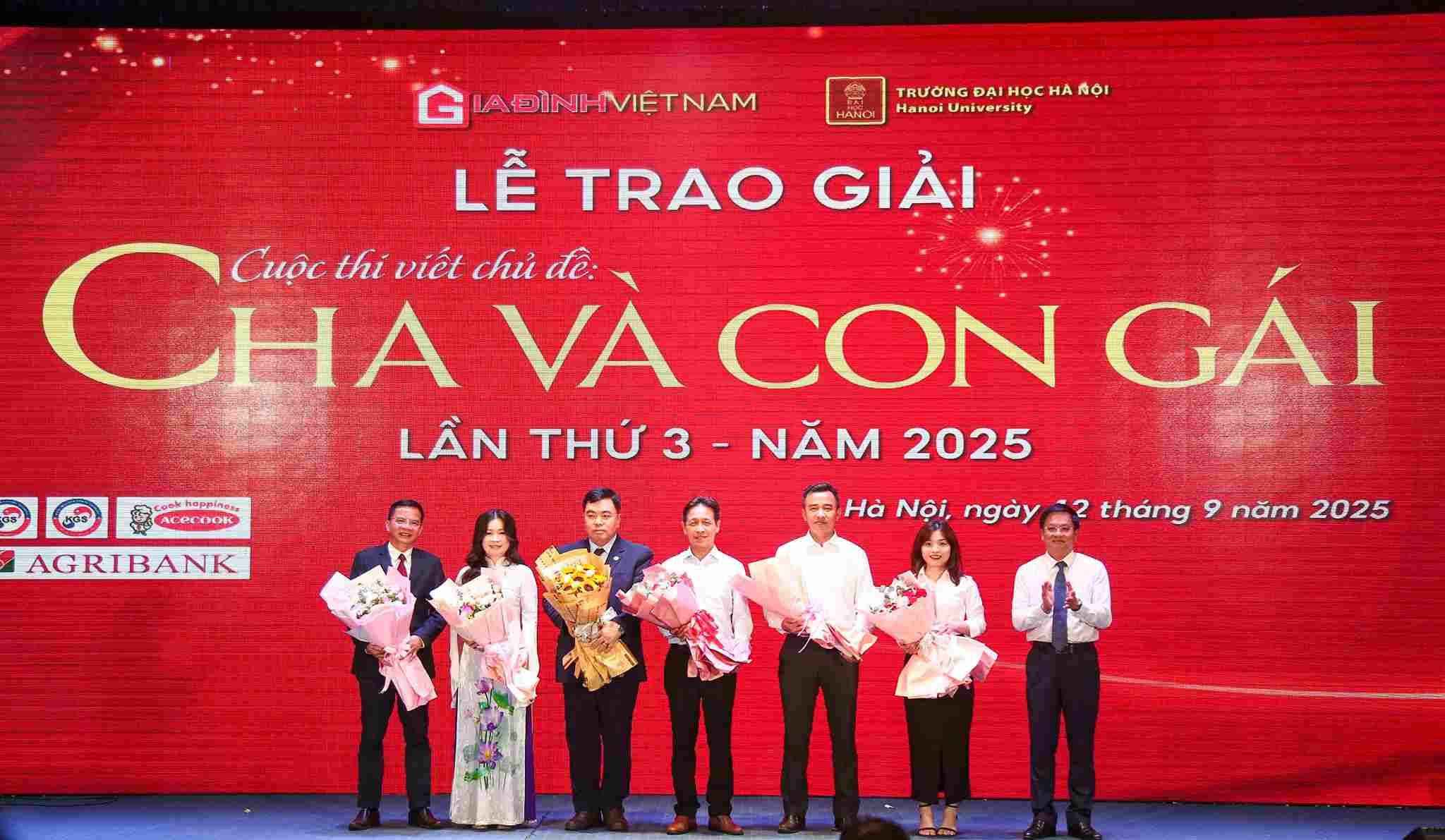 Du da to chuc lan thu 3, cuoc thi “Cha va con gai” van nhan duoc su don nhan nong nhiet tu nhieu cay but. Anh: Ban to chuc