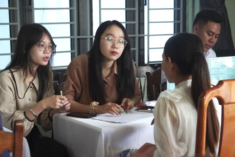 Da Nang organise une serie de Journees d'emploi et de formation professionnelle pour les travailleurs des communes montagneuses. Photo : Nguyen Hoang