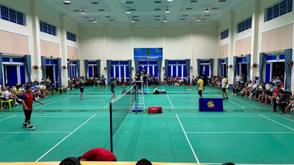 2025년 다낭 노동 문화회관 전통 배드민턴 대회 개막. 사진: 쩐 티