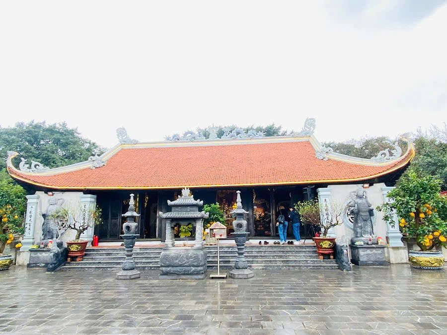 Ngoi den Nam Hai Than Vuong. Ảnh: Liem Doan