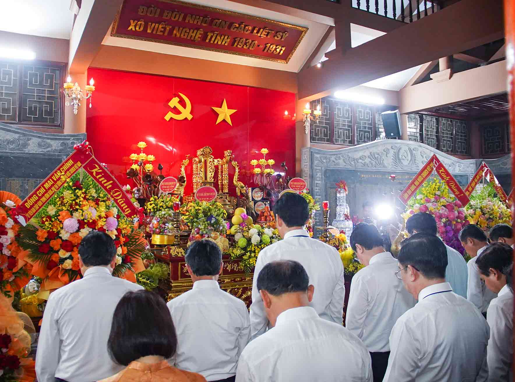 Cac dai bieu tuong niem, tri an cong lao cac Anh hung liet si cao trao Xo viet Nghe Tinh. Anh: Duy Chuong