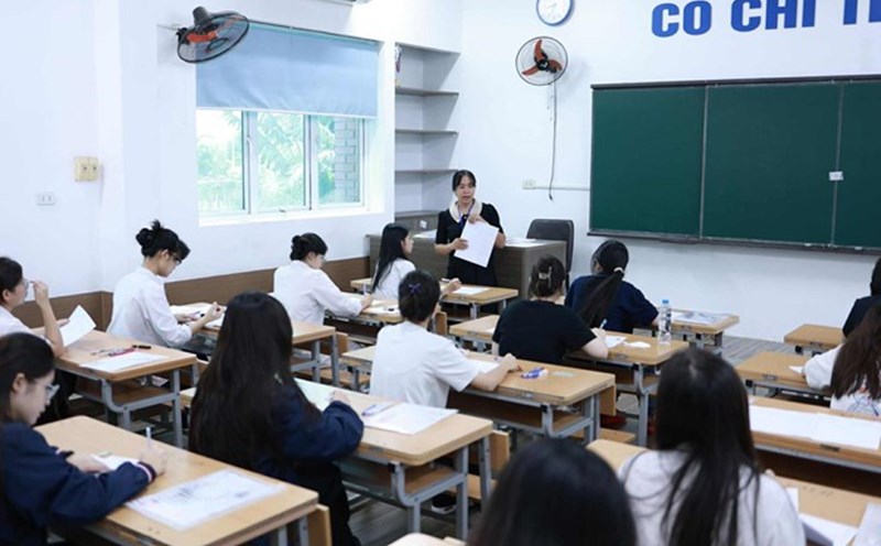 24h Education: Shortage of teachers; Stop planning for some positions in the school council. Photo: Hai Nguyen