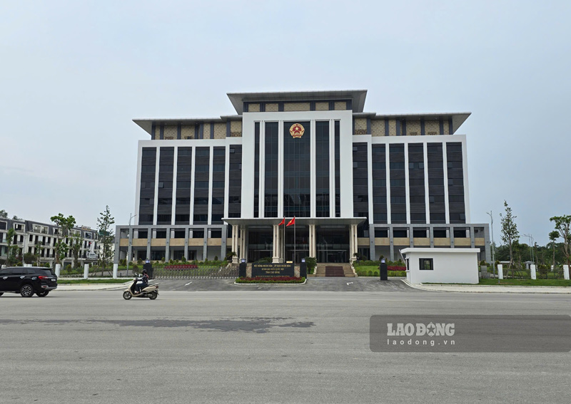 Tru so HDND - UBND - Doan DBQH tinh Cao Bang. Anh: Tan Van