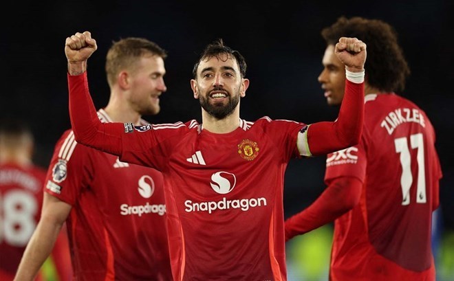 Man United hien co tinh than tot hon doi thu.  Anh: AFP