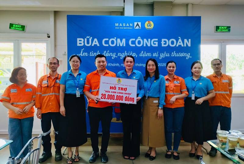 L'empreinte des repas syndicaux a Thai Nguyen. Photo : Viet Bac