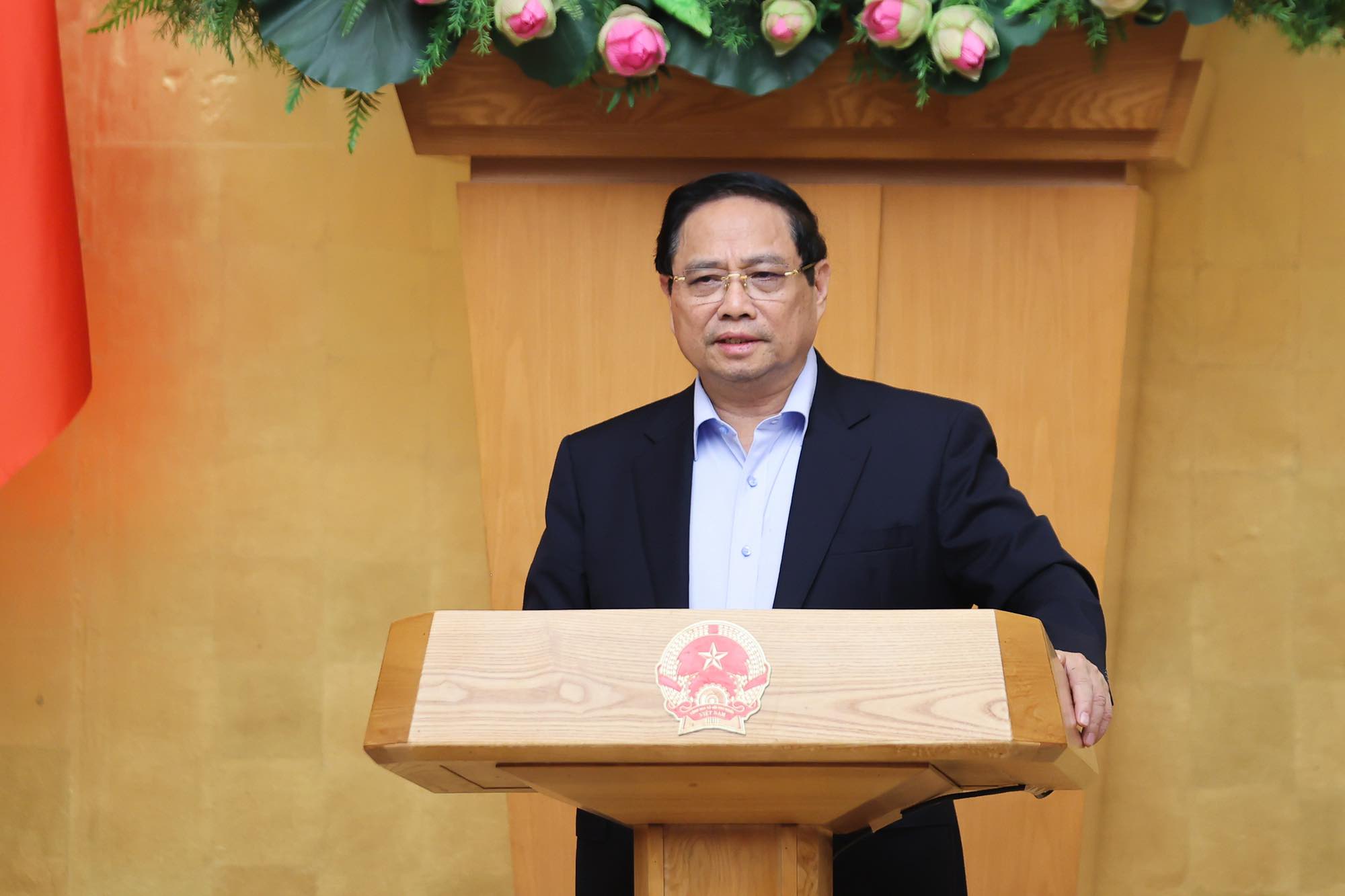 Prime Minister Pham Minh Chinh directed the study of removing foreign investment licenses. Photo: VGP/Nhat Bac