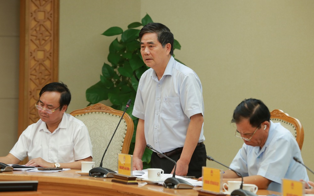Nguyen Bo truong Cao Duc Phat cho rang can co cach tiep can, noi dung va to chuc thuc hien moi trong xay dung nong thon moi, giam ngheo ben vung. Anh: Pham Dong