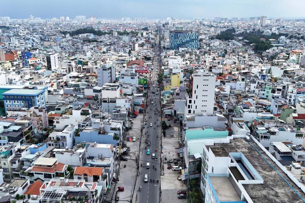 メトロNo. 2ホーチミン市は、8月の革命の下で地下に行きます。  写真：anh tu