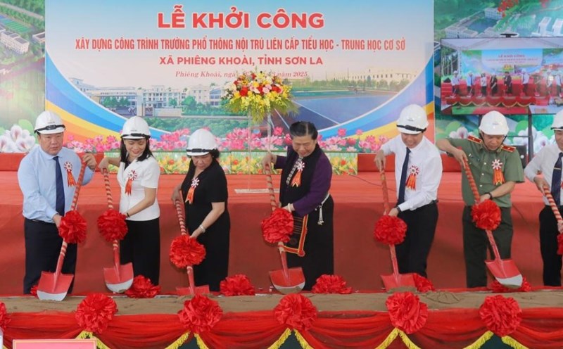 Start construction of Phieng Khoai Commune Boarding School for Inter-level Primary and Secondary Schools. Photo: Nguyen Truong