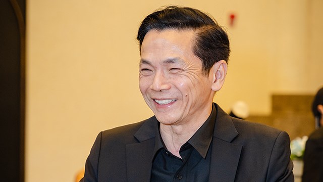 NSND Trung Anh kể con trai du học Phần Lan, con gái nhận học bổng Hóa Sinh ở Mỹ